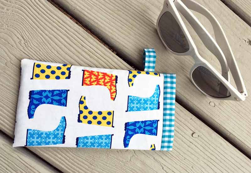 Sewing Projects for 7 – 14 Year Old Kids (Teacher Approved)