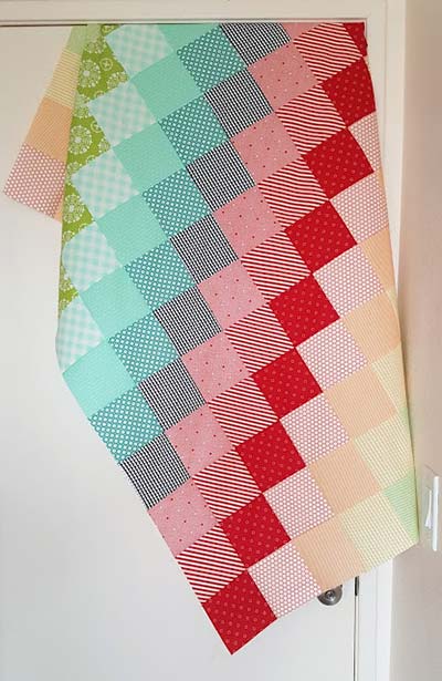 simple squares easy quilt for babies