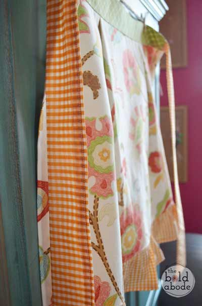 Vintage half apron with ruffles