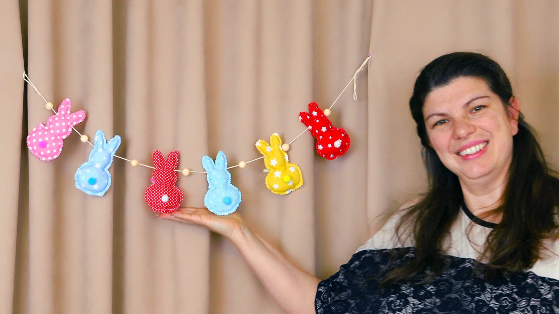 DIY Bunny Garland / Easter Bunnies Garland ⋆ Hello Sewing