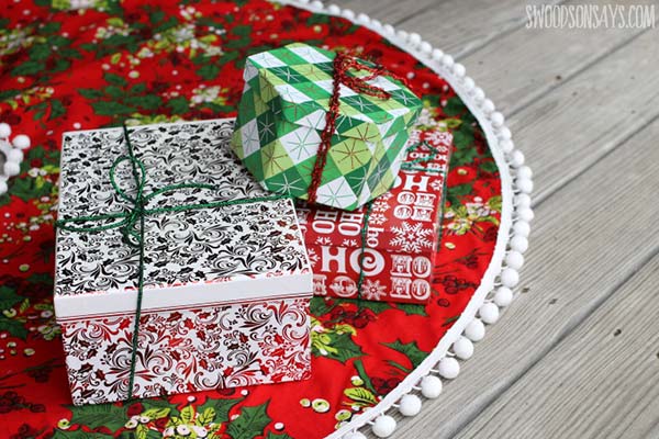 Best 25+ Free Christmas Tree Skirt Patterns ⋆ Hello Sewing