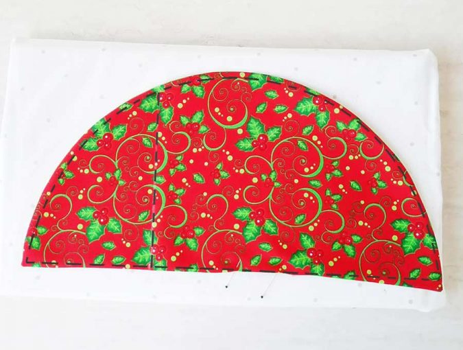 DIY Christmas Tree Napkins Tutorial And FREE Pattern ⋆ Hello Sewing