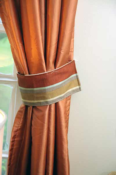 DIY Faux Curtains: How to Sew Tieback Curtains 