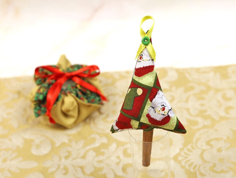 DIY Cinnamon Stick Christmas Tree Favors / Decoration