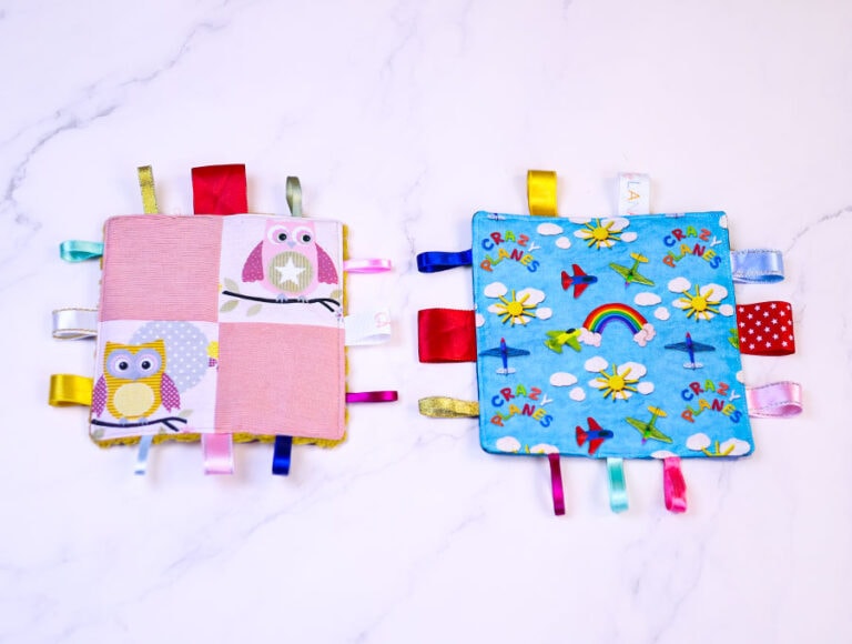 DIY Crinkle Taggie Toy // Crinkle Sensory Toy for Babies // Baby Crinkle blanket sewing pattern