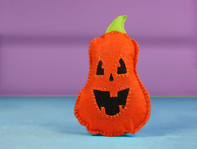 diy felt pumpkin