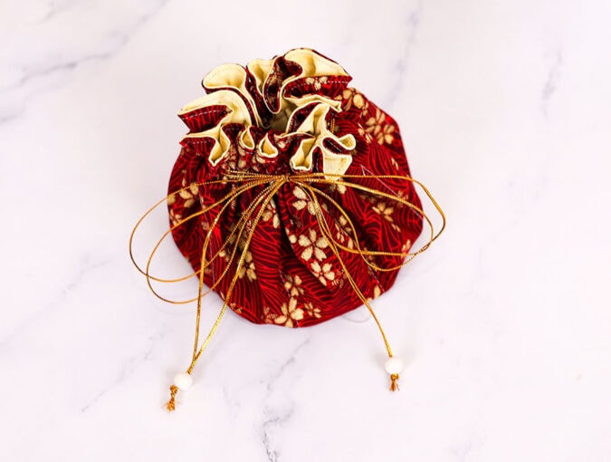 DIY Drawstring Jewelry Pouch With 8 Pockets // Easy Jewelry Pouch ...