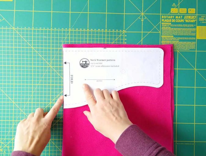 How To Make A Fleece Neck Warmer Pattern And Video ⋆ Hello Sewing