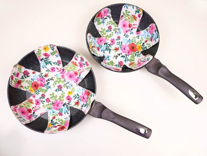 DIY Pan Protectors To Keep Your Cookware ScratchFree ⋆ Hello Sewing