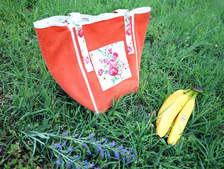 2in1 Bag Transformable Into A Tablecloth Great For Picnic Or Beach