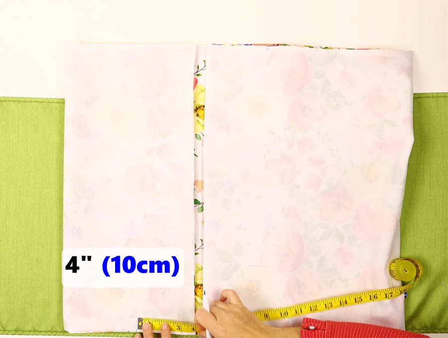 measuing 4" 10cm from each short side 
