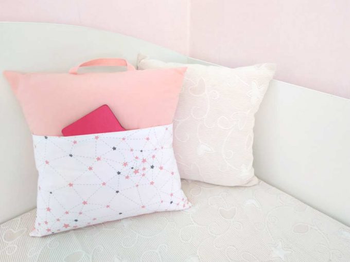 DIY Reading Pillow Pattern + How To Make A Book Pillow VIDEO ⋆ Hello Sewing