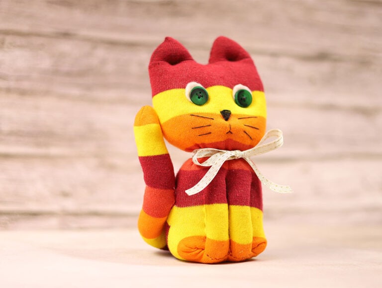 How to make a cat plush – DIY Sock kittens