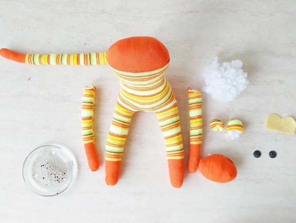 How To Make A Sock Monkey - Pattern And Video ⋆ Hello Sewing