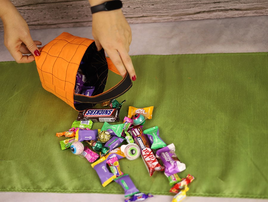 diy trick or treat bag - finished