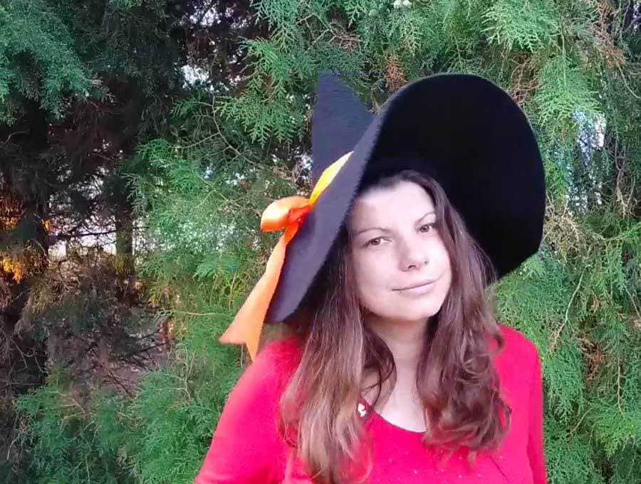 how to make a witch hat