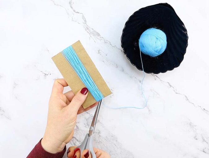 How To Make Tassels // DIY Tassel Out Of YARN Or Embroidery Thread ⋆ ...
