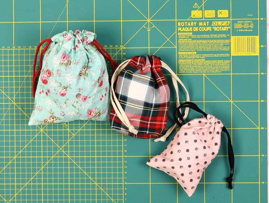 drawstring bag pattern in 3 sizes