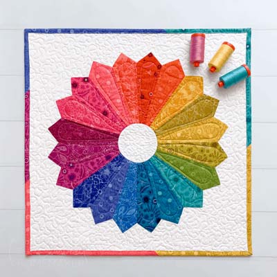 dresden plate mini quilt