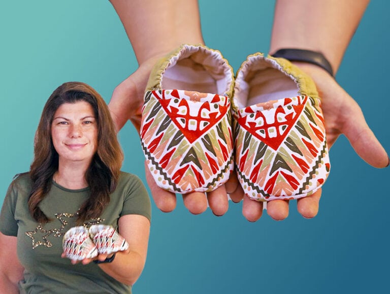 DIY Elastic Baby Shoes // Reversible Baby Shoes [VIDEO and Sewing Pattern in 6 sizes]