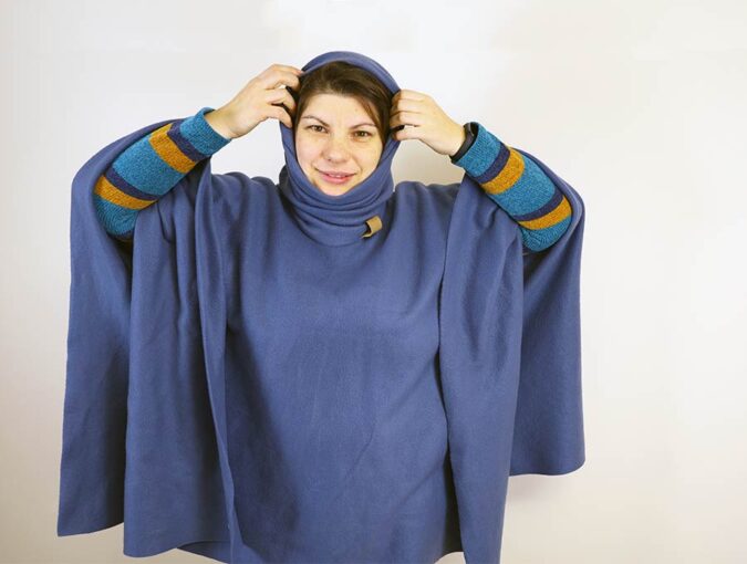 How To Make A Fleece Poncho With A Hood [Using Just 2 Seams] ⋆ Hello Sewing