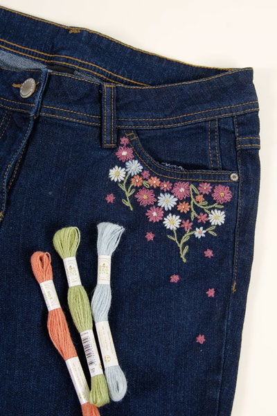 Easy flowers embroidery pattern