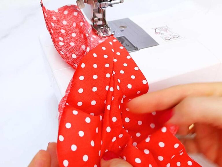 DIY Fabric Hair Bun Maker And Holder Tutorial And Free Pattern ⋆ Hello Sewing