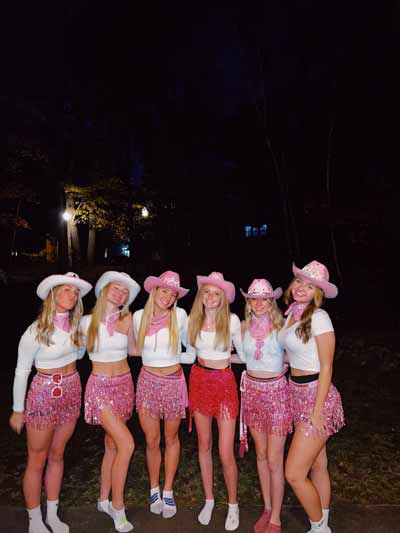 Group Cowgirls costume idea