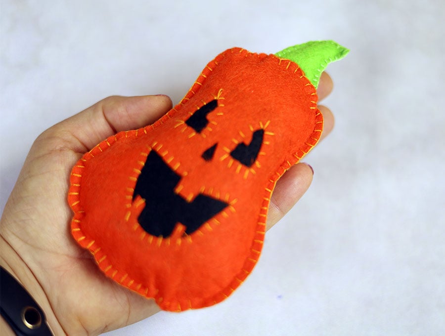 front view of the handmade felt pumpkin