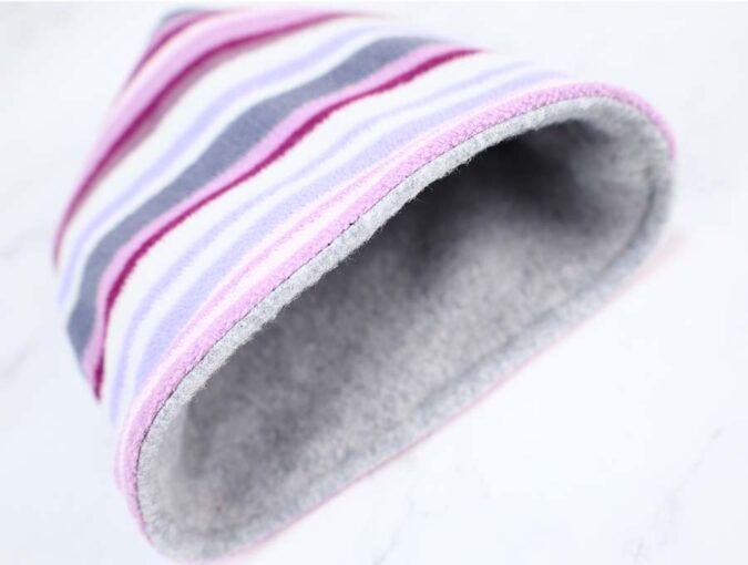 How To Sew A Reversible Fleece Hat Pattern And Tutorial (VIDEO) ⋆