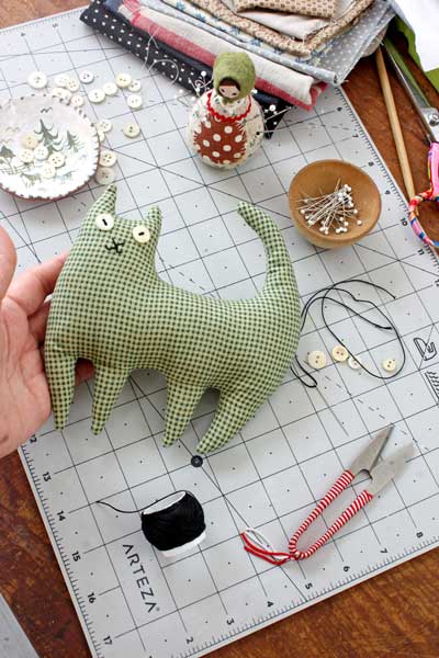 15+ stuffed cat sewing patterns - Swoodson Says