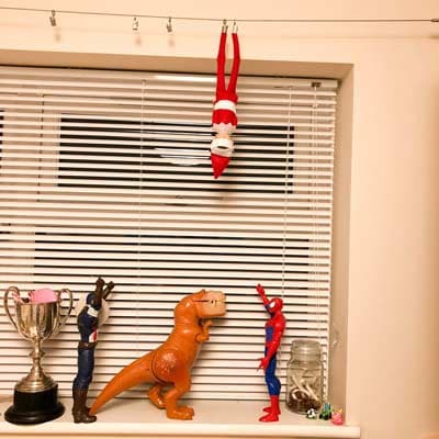 elf held hostage - super funny elf on the shelf idea