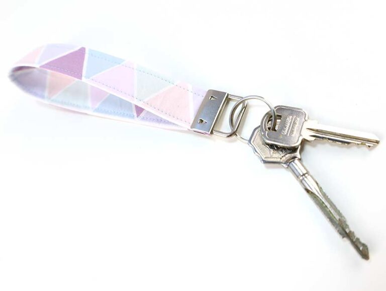 How to Make a Key Fob Wristlet in 3 minutes
