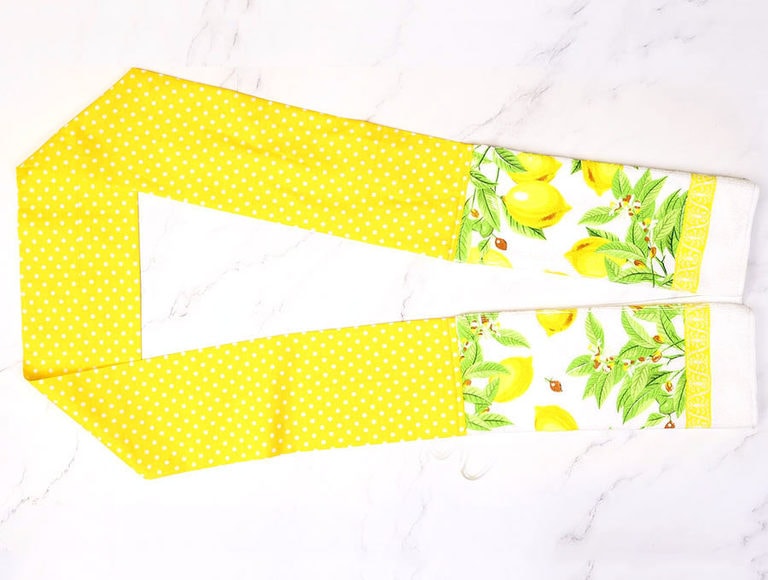 How To Make A Kitchen Towel Scarf (Kitchen Boa) No Pattern Needed ⋆