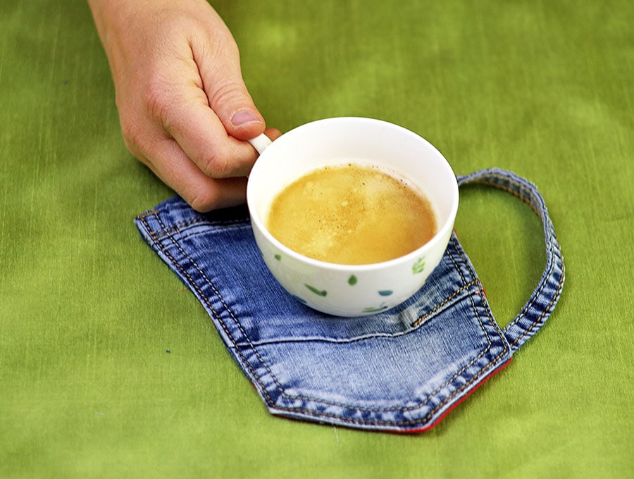 how to sew a coffee cup coaster using old jeans pocket