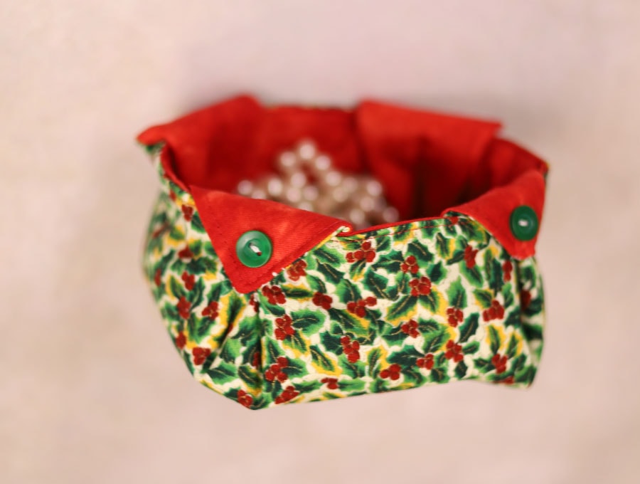 how to sew a fabric box with folded corners