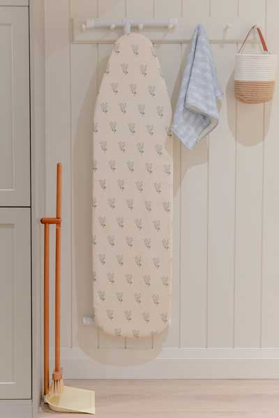 Make an ironing board cover