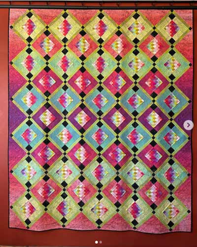 Jewels chandelier quilt