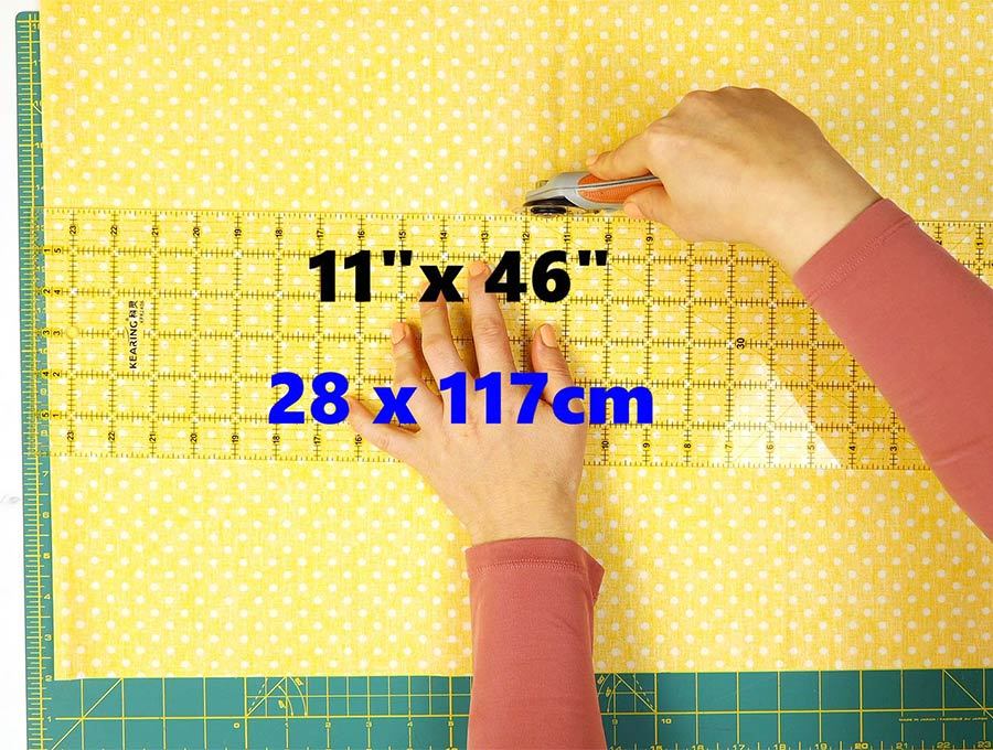 How To Make A Kitchen Towel Scarf (Kitchen Boa) No Pattern Needed ⋆ Hello Sewing