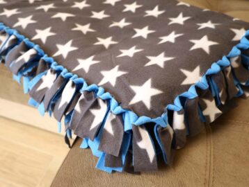 How To Make A No Sew Fleece Tie Blanket - 4 Different Ways To Tie ⋆ ...