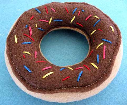 How to Make Adorable Felt Donuts