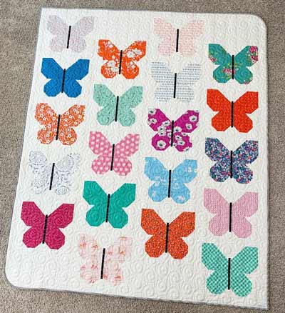 Mariposas quilt offset block