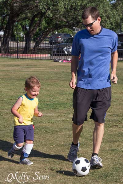 Mens Raglan T-Shirt Pattern (FREE!) - Melly Sews