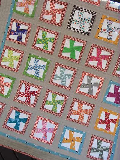 Mini pinwheel quilt pattern