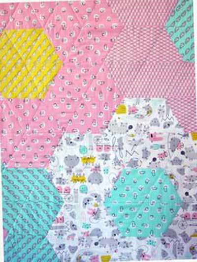 MONSTERZ-SIZED HEXAGON QUILT TUTORIAL