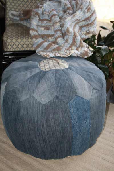 Morrocan pouf out of old jeans