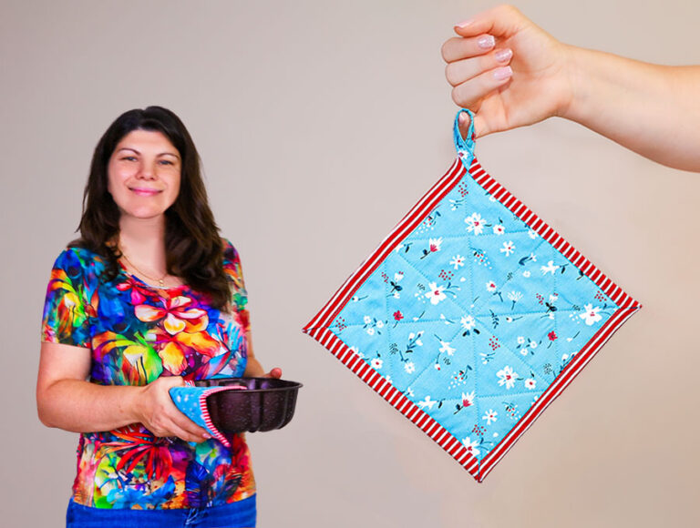 DIY No Binding Potholder // How to Sew a Self-binding Pot holder