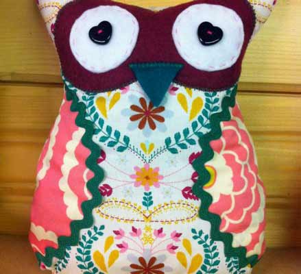 Owl cushion