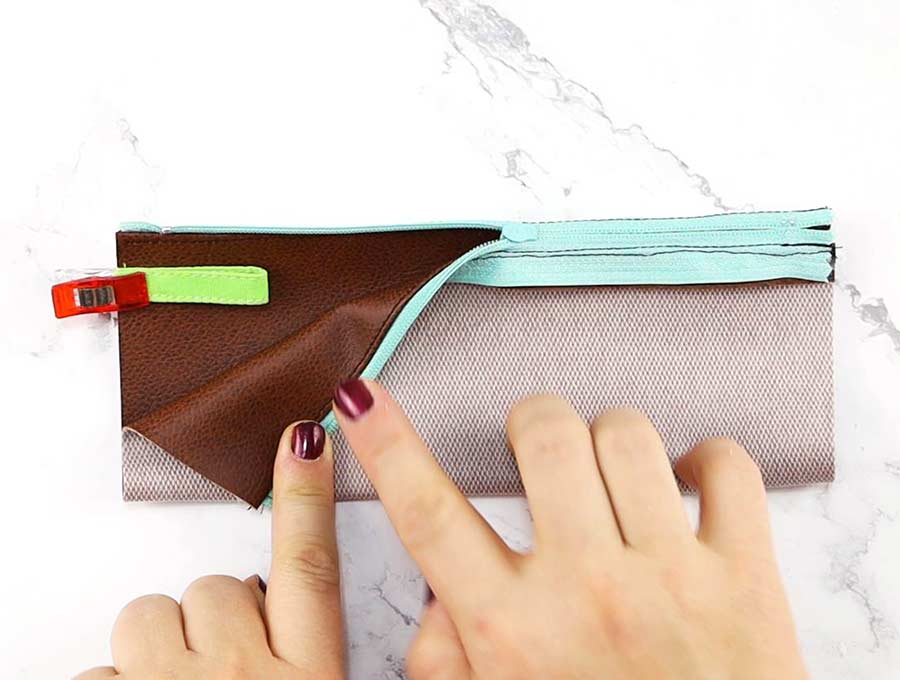 How to create a Pencil Case entierly from Measuring Tape