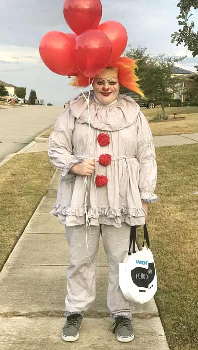 Easy pennywise clown costume for a men or a woman
